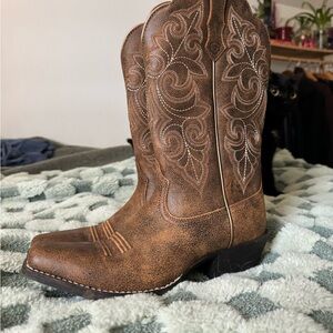 Ariat Tan and Brown Western Boots